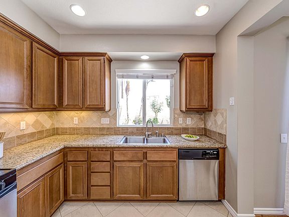 4th image of 1173 Valle Ct