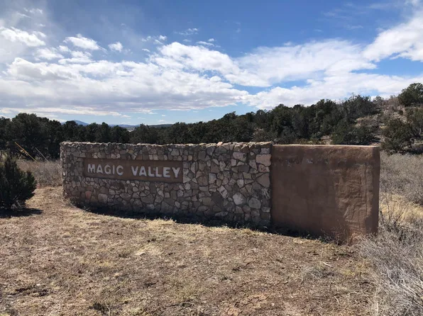 6 Joy Ct, Sandia Park, NM 87047