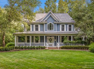 12440 Cherry Leaf Ln, Brighton, MI