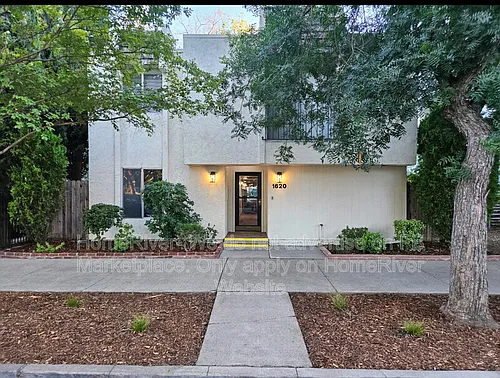 1620 F St #11 Photo 1