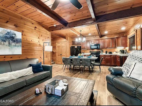 5th image of 646 Gatlinburg Falls Way