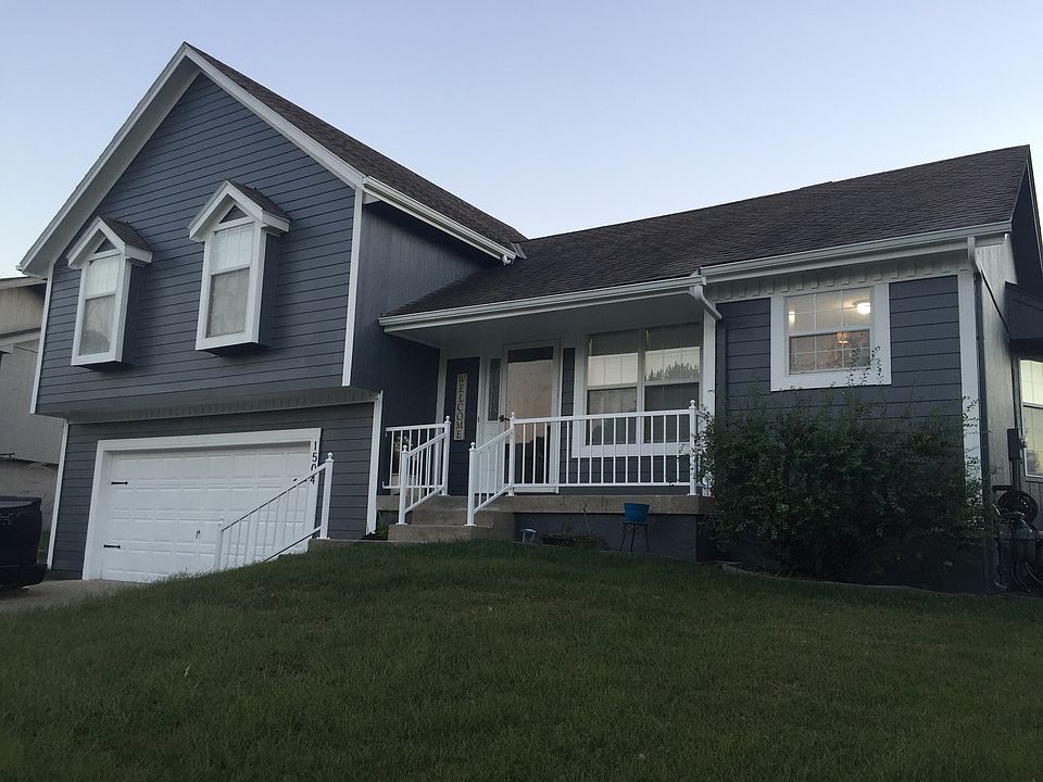 1st image of 1504 SW Highland Dr