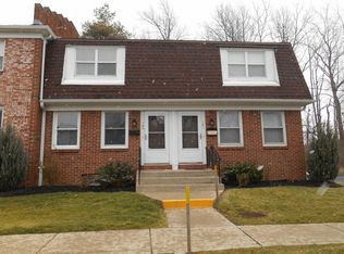 143 Creekside Dr, Amherst, NY 14228