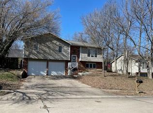 604 Portsmouth Dr, Columbia, MO 65202