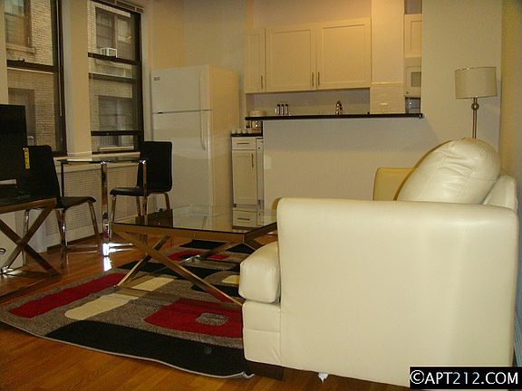 2nd image of 12 E 86th St #1