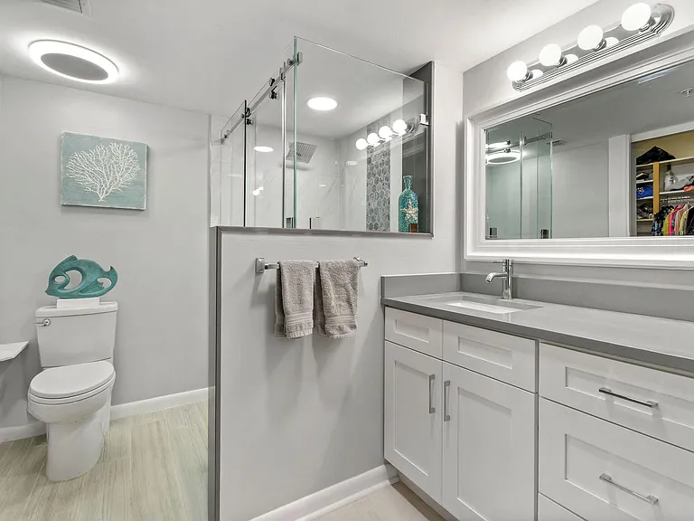 601 Seafarer Cir #304 — Photo 26
