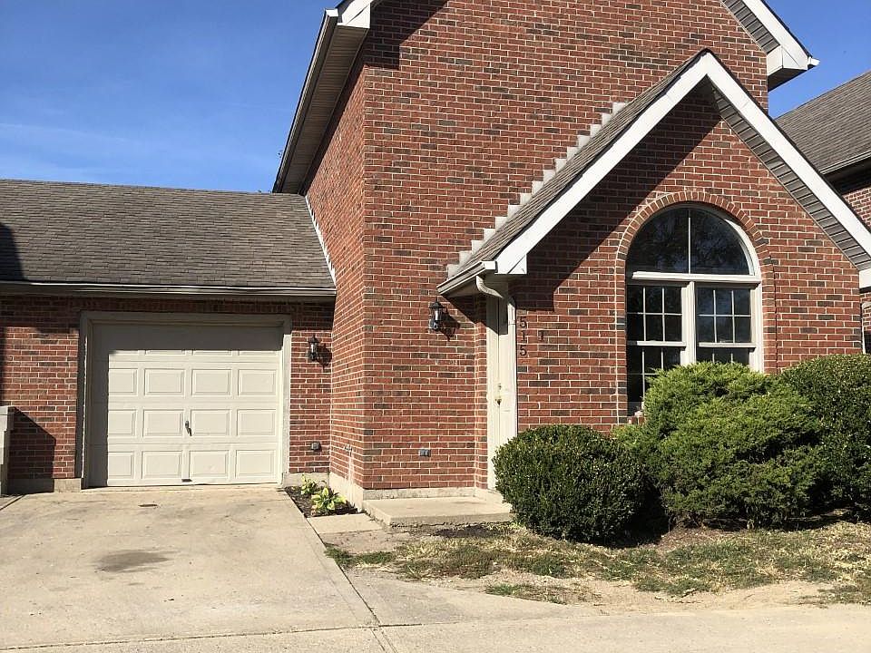 1st image of 1 Park Dr #1