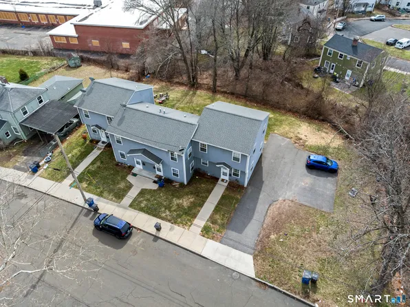 26 Rock Creek Rd, New Haven, CT 06515