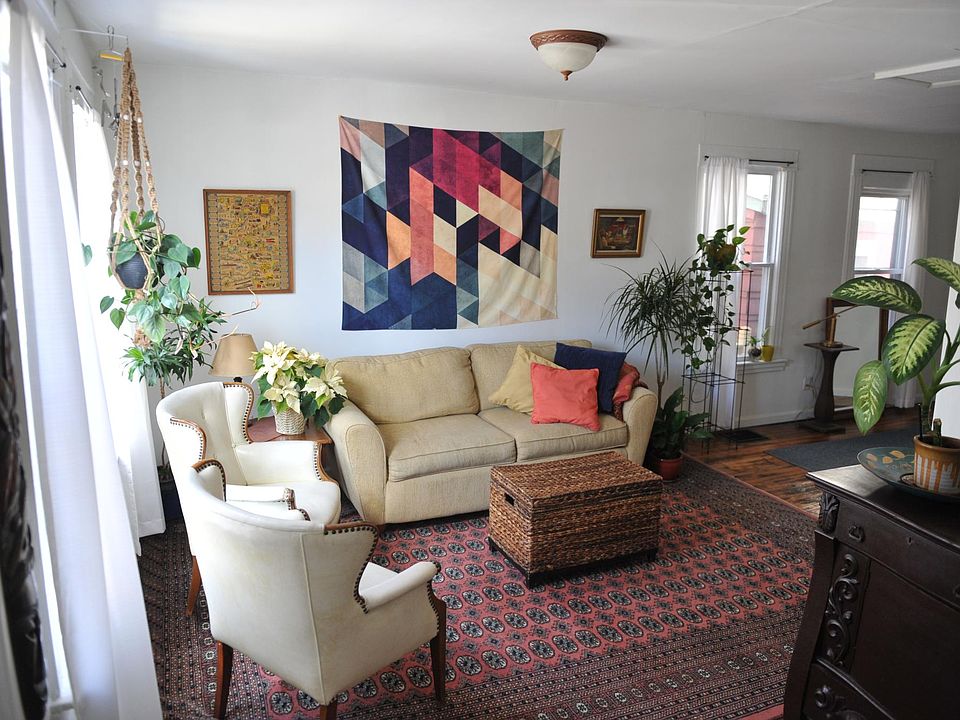 1st image of 51 Abbottsford Pl