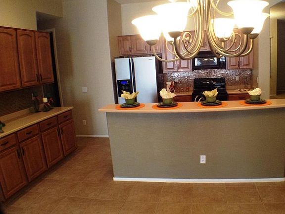 5th image of 43248 W Cydnee Dr