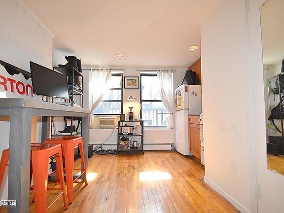 3rd image of 515 E 12th St APT 6B