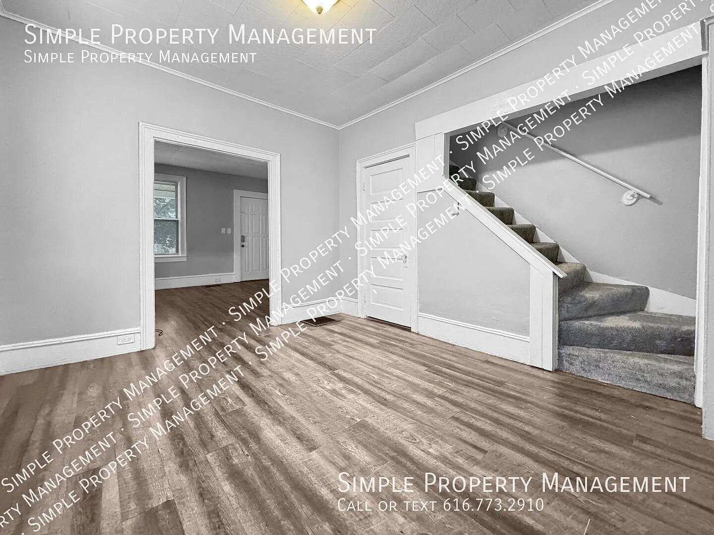 Welcome to 1548 Coit Ave - 2 bedrooms and 1 bath! — Photo 3