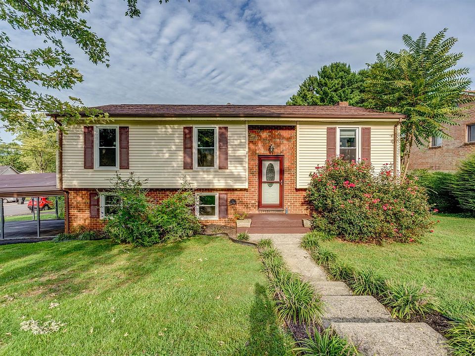 1st image of 2741 Byron Dr