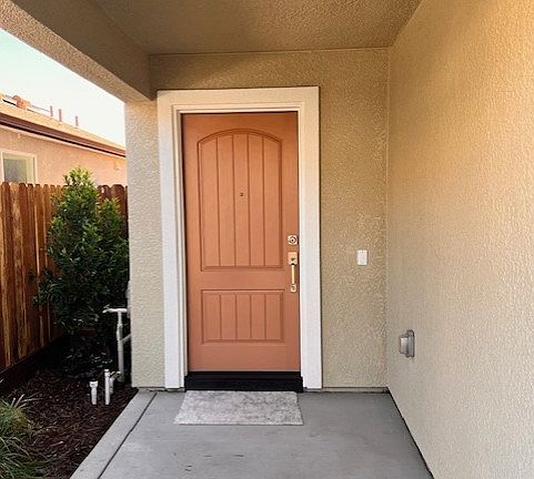 3rd image of 548 Peppercorn Dr