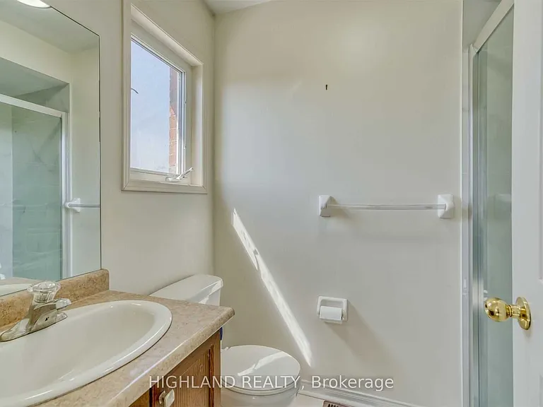 763 Millworks Cres — Photo 10