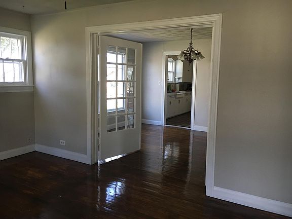 4th image of 1404 N Rockwall Ave