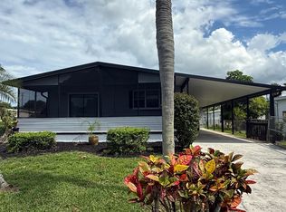 7056 SE Amendment St, Hobe Sound, FL 33455