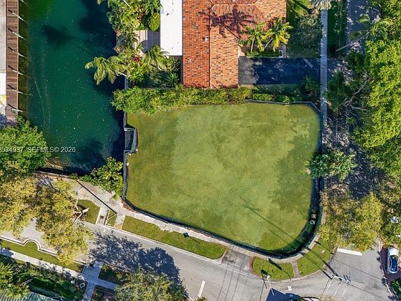 3rd image of 1805 Ixora Rd