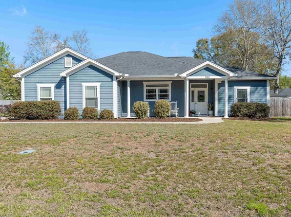 183 Carousel Cir, Crawfordville, FL 32327