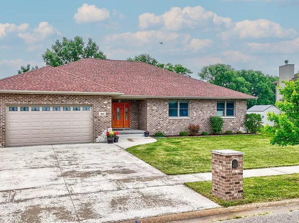 1661 Locust Rd, Morris, IL 60450