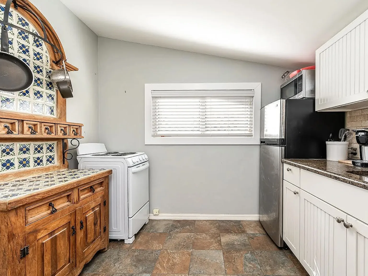 Studio, 500 sqft, $1,650 — Photo 2