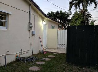 11881 SW 35th Ter, Miami, FL 33175