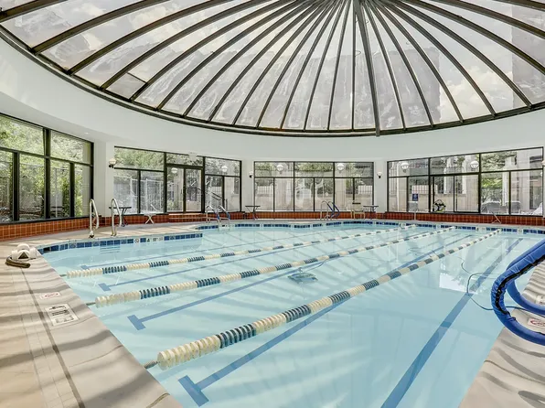 380 Rector Place image 7 of 13