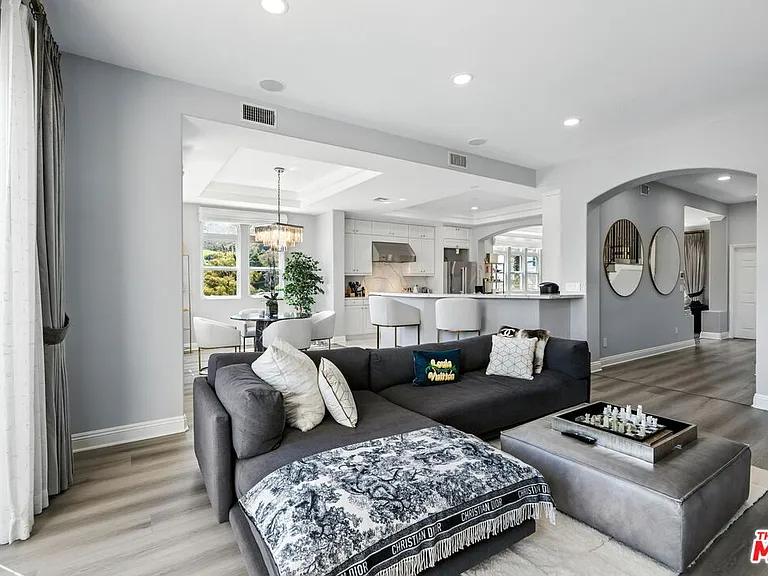 23971 De Ville Way — Photo 8
