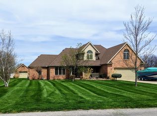 22152 W Red Clover Ln, Curtice, OH 43412