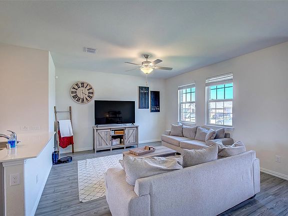 5th image of 2124 Whispering Sage Blvd