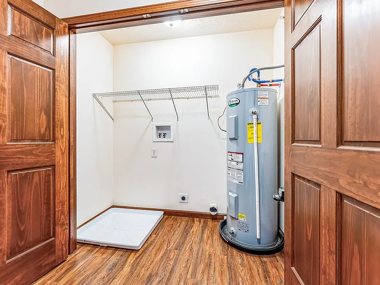Highland Park Apartment Homes — Photo 41
