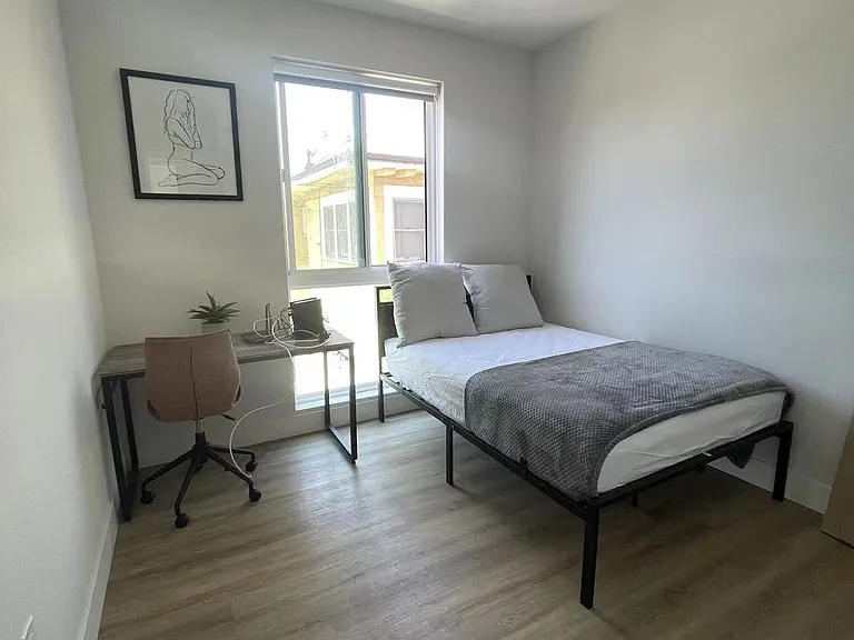 3105 S Normandie Ave #B2 — Photo 24