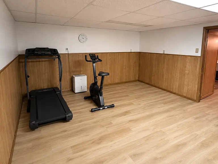 6344 S Lorel Ave — Photo 11