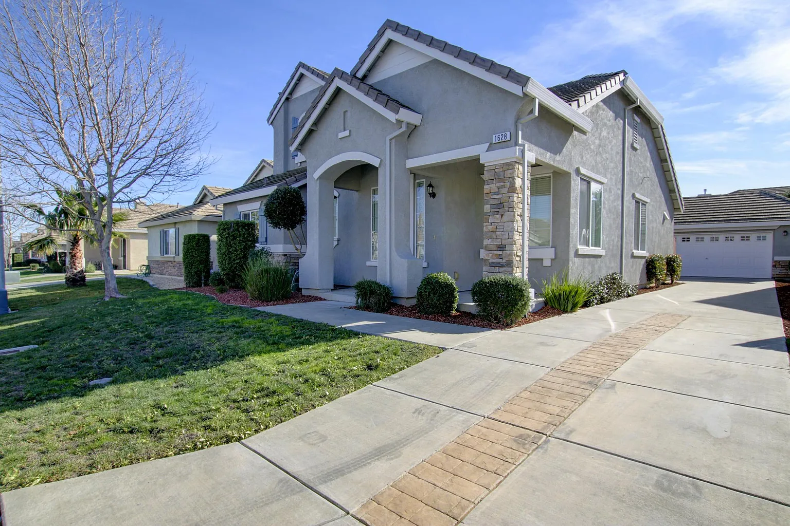 1628 Tucson Cir photo 1