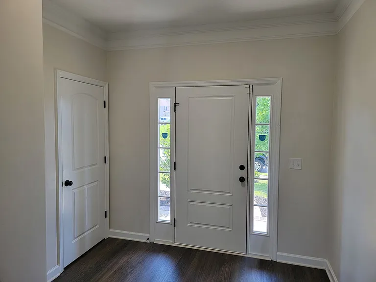 6026 Clifford St — Photo 2