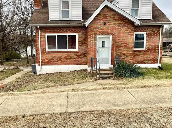 165 Reading Ave, Maryland Heights, MO 63043