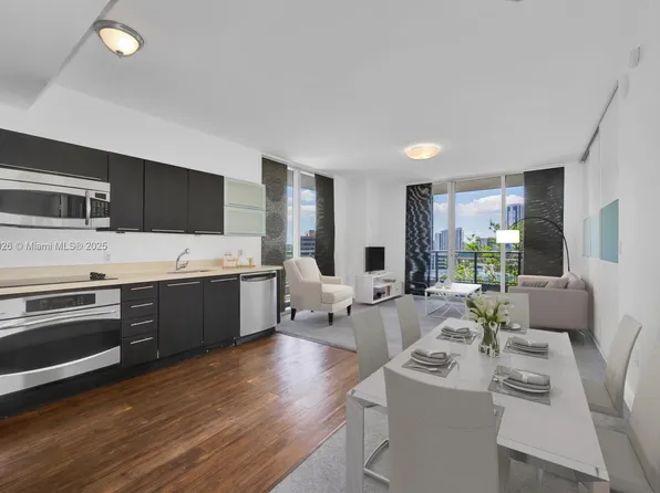 90 SW 3rd St APT 1112, Miami, FL 33130