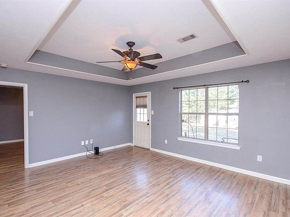 5th image of 4520 Hardwood Dr