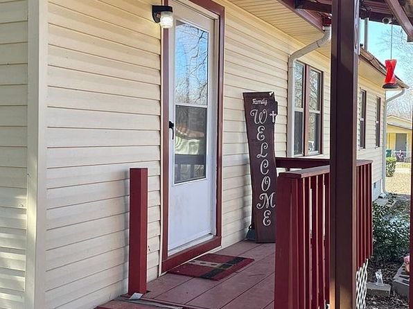 270 W Dena St, Booneville, AR 72927