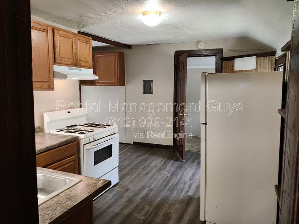 1st image of 2500 17th Ave S Unit 2