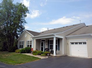 11 Greylawn Dr, Lakewood, NJ 08701