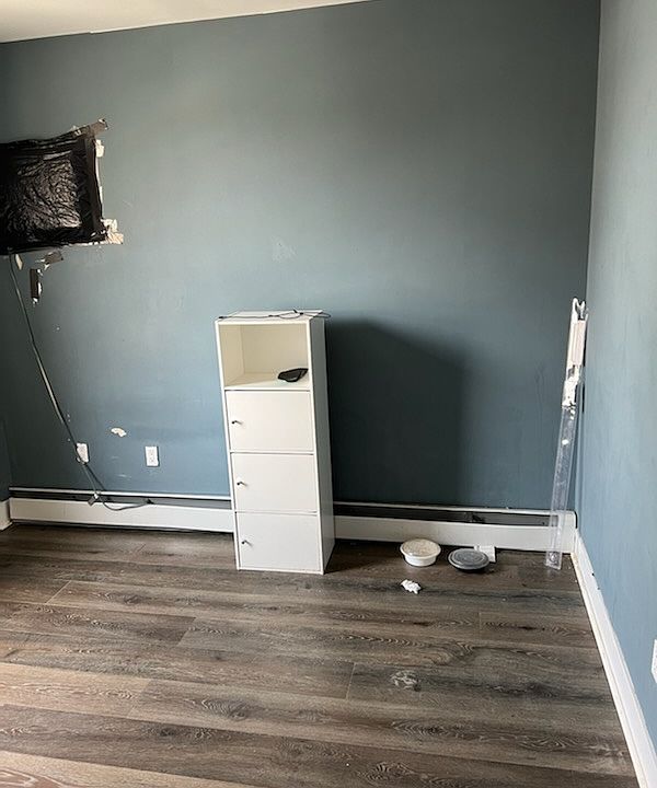 1st image of 9-30 123rd St Floor 2