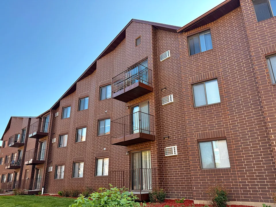 404 S Gilbert St #833