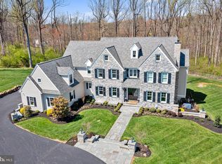 2207 White Horse Rd, Berwyn, PA 19312