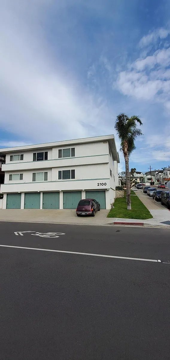 Building Photo - 2100 Hermosa Ave #5