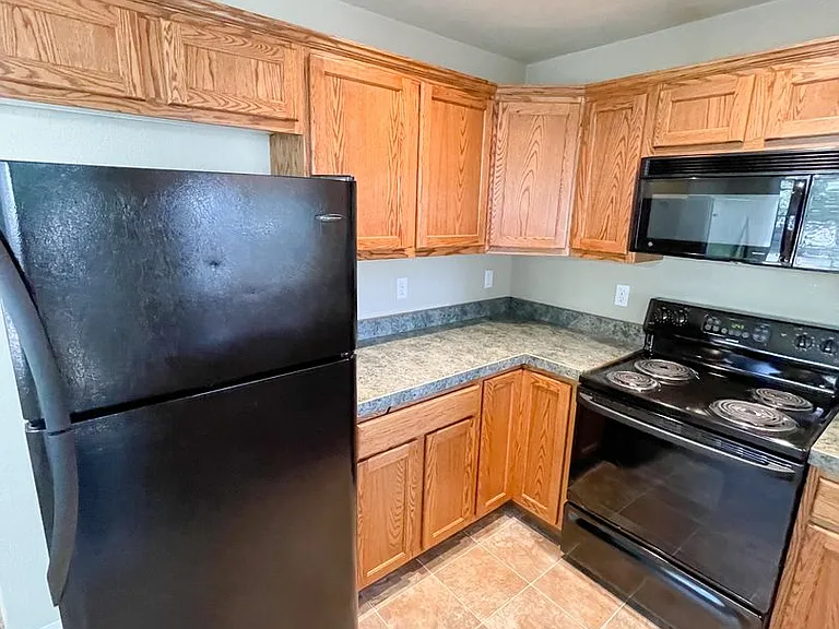 614 Prescott St — Photo 7