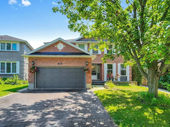879 Peggoty Cir, Oshawa, ON L1K 2G6