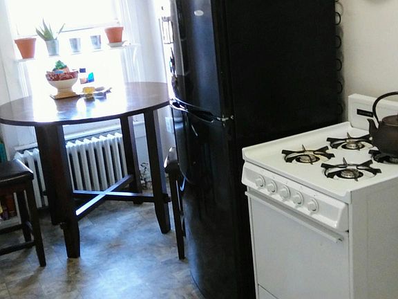 5th image of 917 E 11th Ave #3