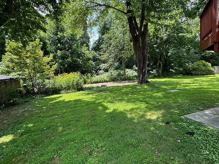 9591 Bronte Dr — Photo 76