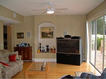 3rd image of 27224 Coral Springs Dr